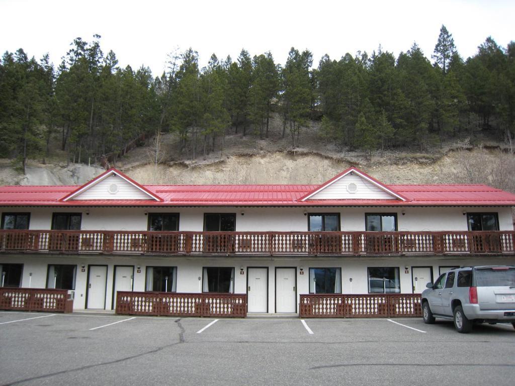 Alpen Motel Radium Hot Springs Buitenkant foto